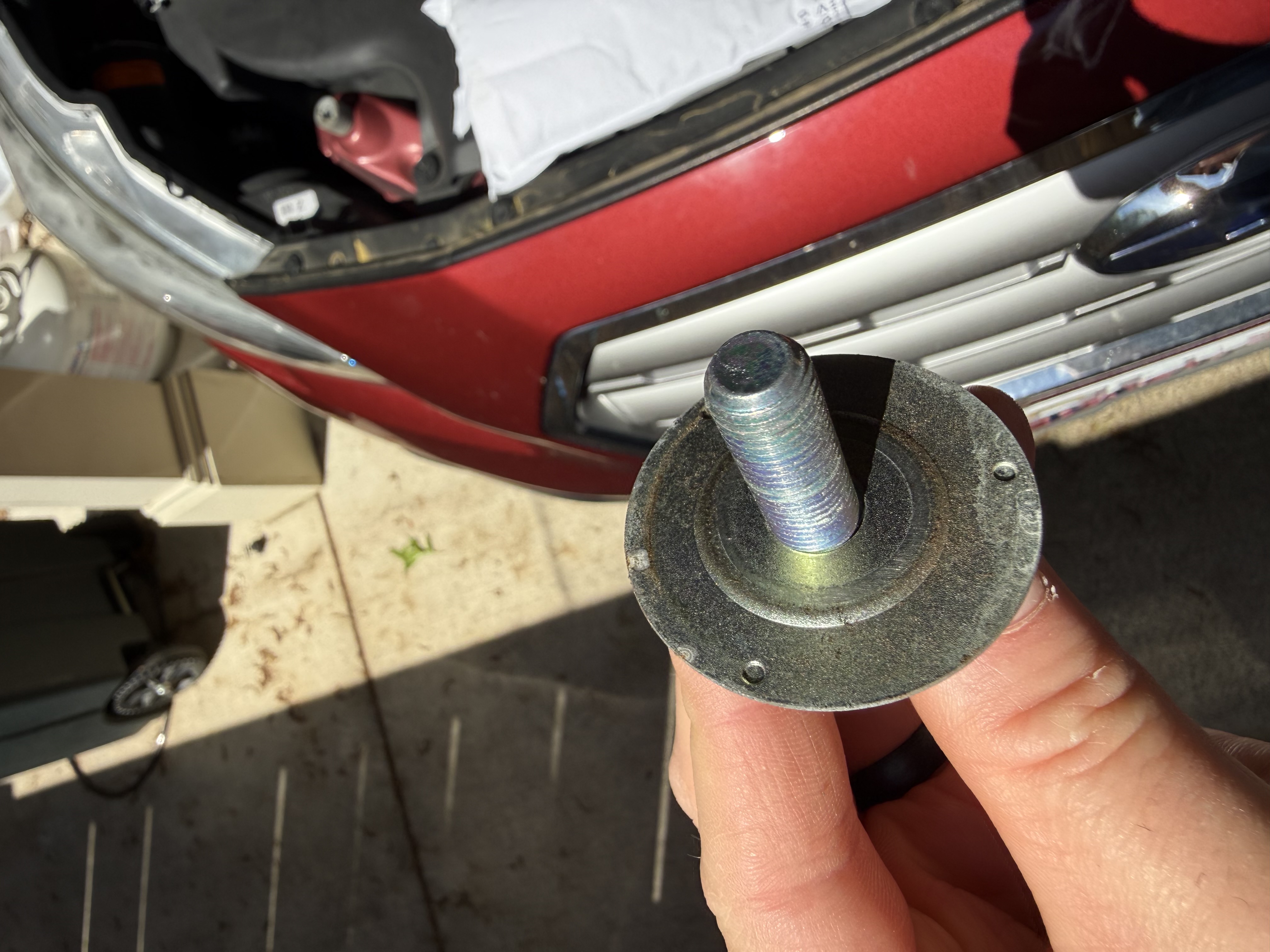 Cover plate orientation on old bolt